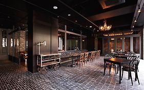 Lee Design Hotel